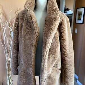 SEBBY - CLASSIC TEDDY BEAR COAT  (M)